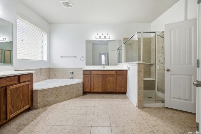 10403 Dakota River, Converse, TX 78105