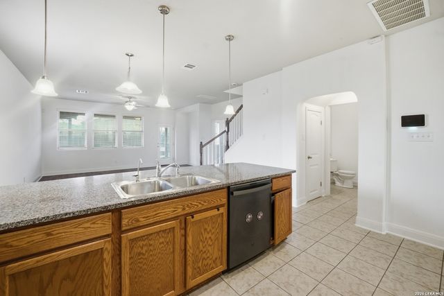 10403 Dakota River, Converse, TX 78105