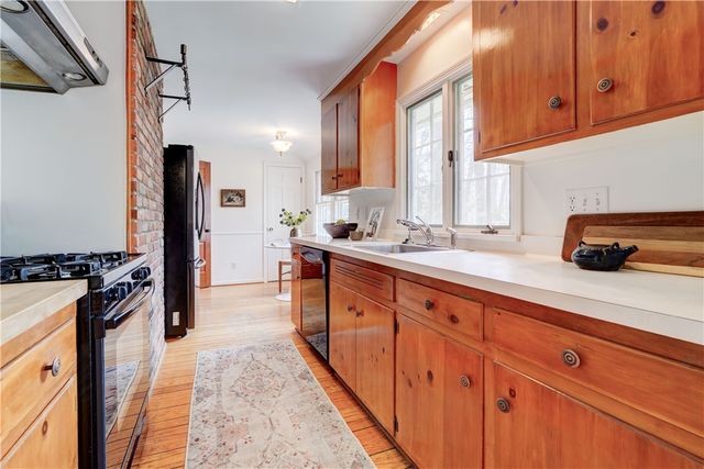 43 Crystal Spring Lane, Perinton, NY 14450