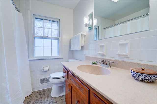 43 Crystal Spring Lane, Perinton, NY 14450