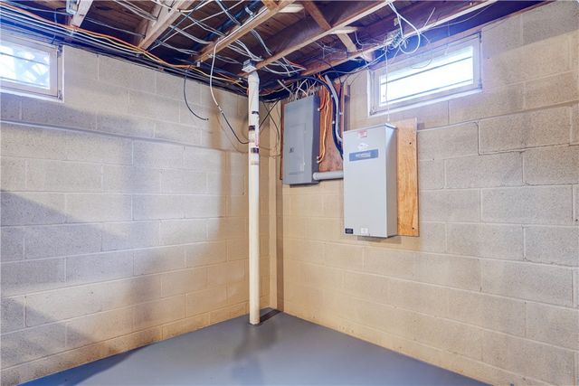 43 Crystal Spring Lane, Perinton, NY 14450