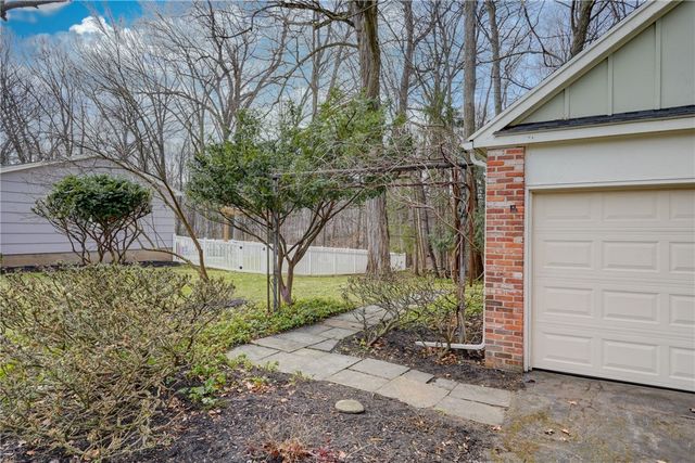 43 Crystal Spring Lane, Perinton, NY 14450