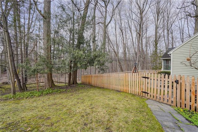 43 Crystal Spring Lane, Perinton, NY 14450