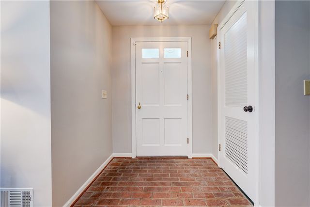 43 Crystal Spring Lane, Perinton, NY 14450