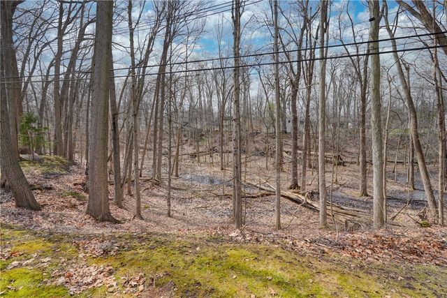 43 Crystal Spring Lane, Perinton, NY 14450