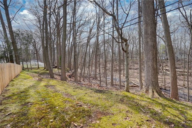 43 Crystal Spring Lane, Perinton, NY 14450