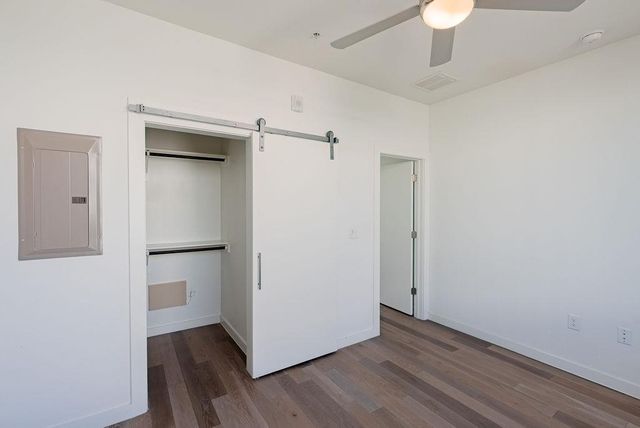 2002 E 7th ST 207, Austin, TX 78702