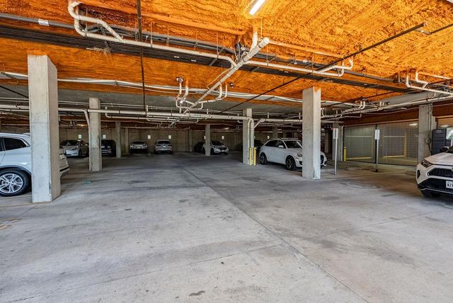 2002 E 7th ST 207, Austin, TX 78702