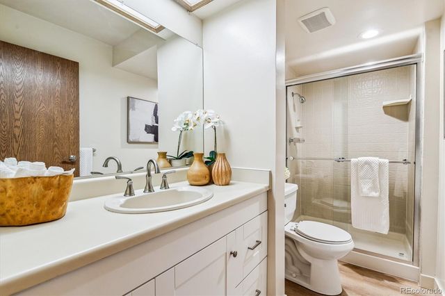 7420 E Quincy Avenue 304, Denver, CO 80237