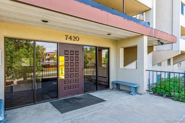 7420 E Quincy Avenue 304, Denver, CO 80237