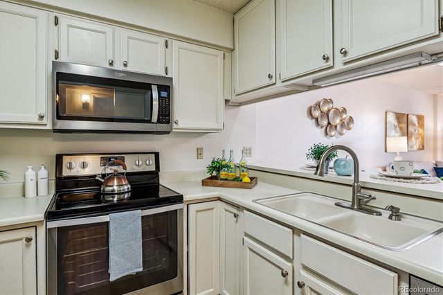 7420 E Quincy Avenue 304, Denver, CO 80237