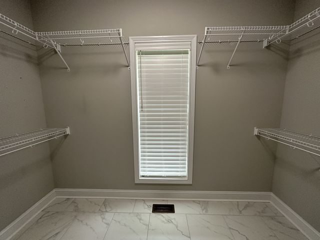 1592 Charles Bell Rd, Clarksville, TN 37040