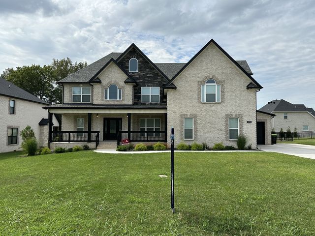 1592 Charles Bell Rd, Clarksville, TN 37040