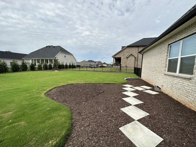 1592 Charles Bell Rd, Clarksville, TN 37040