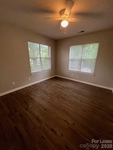 8014 Pleasant Grove Road B, Charlotte, NC 28216