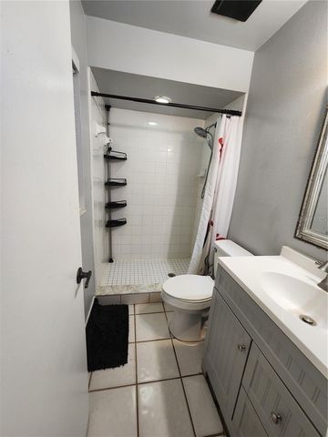 2033 QUINTILIS CT, Deltona, FL 32738