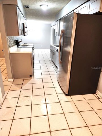 2033 QUINTILIS CT, Deltona, FL 32738