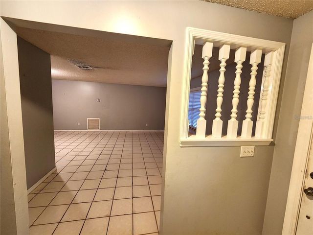 2033 QUINTILIS CT, Deltona, FL 32738