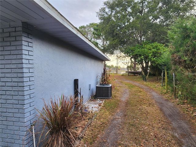 2033 QUINTILIS CT, Deltona, FL 32738