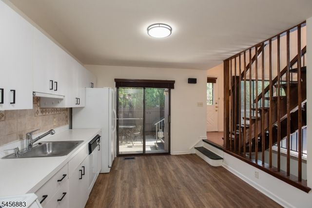 3722 Bloomingdale Dr, Hillsborough Twp., NJ 08844
