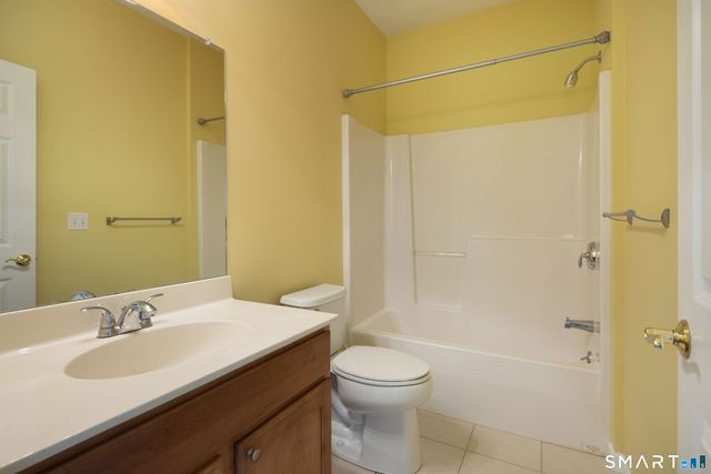 254 Cider Mill Crossing, Torrington, CT 06790