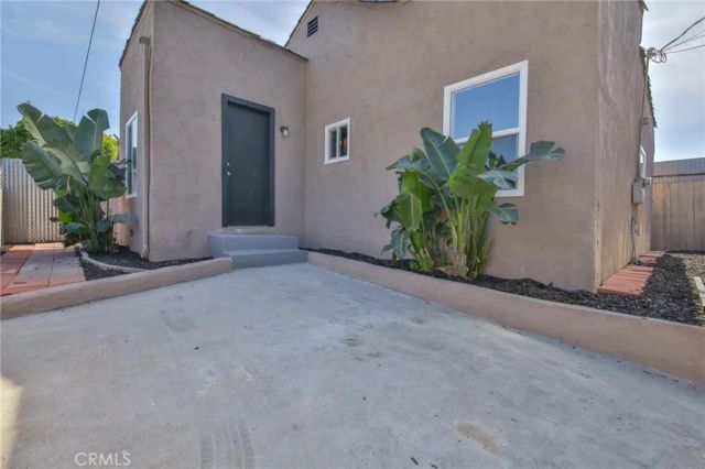 1712 E 57th, Los Angeles, CA 90058