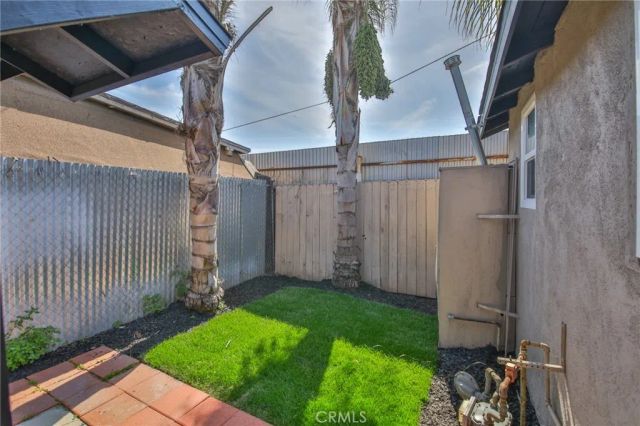 1712 E 57th, Los Angeles, CA 90058