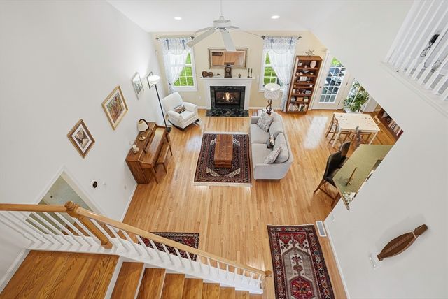 19 Brook Lane 19, Berlin, MA 01503