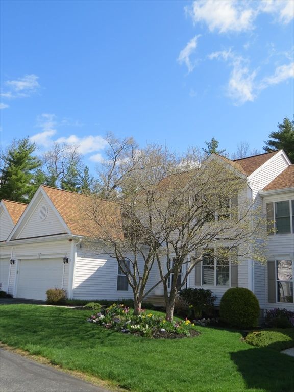 19 Brook Lane 19, Berlin, MA 01503