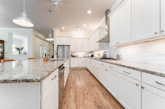 14008 SWALLOW HILL DRIVE, Lithia, FL 33547
