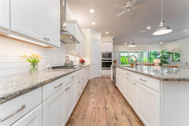 14008 SWALLOW HILL DRIVE, Lithia, FL 33547