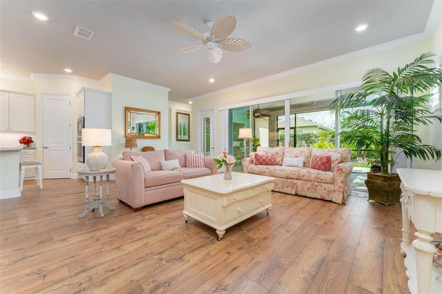 14008 SWALLOW HILL DRIVE, Lithia, FL 33547