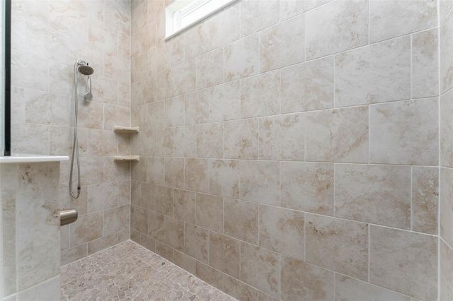 14008 SWALLOW HILL DRIVE, Lithia, FL 33547