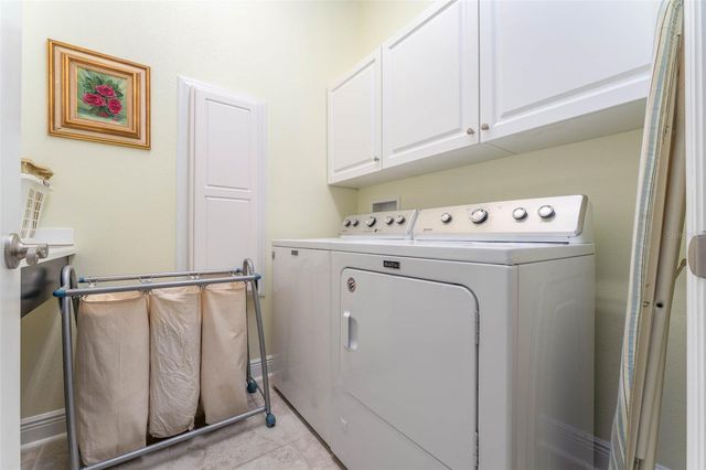 14008 SWALLOW HILL DRIVE, Lithia, FL 33547