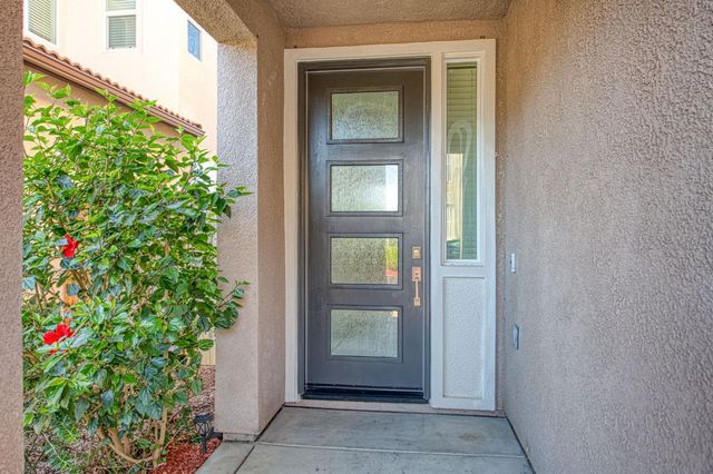 3660 Parkstone Way, Clovis, CA 93619