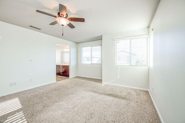 3660 Parkstone Way, Clovis, CA 93619