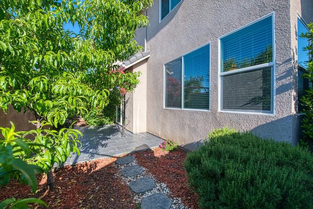 3660 Parkstone Way, Clovis, CA 93619