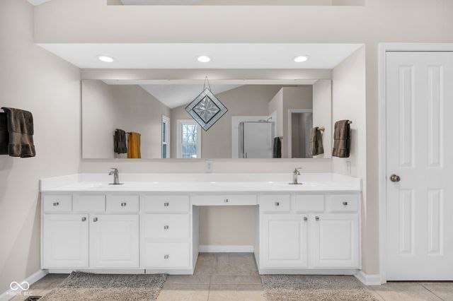 10871 Weston Drive, Carmel, IN 46032