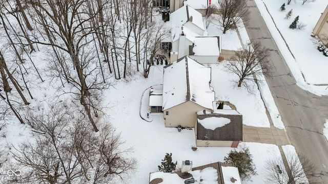 10871 Weston Drive, Carmel, IN 46032