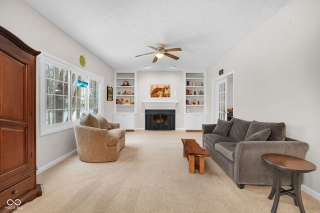 10871 Weston Drive, Carmel, IN 46032