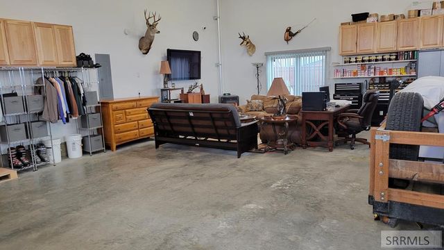 36 S Hawk Road, Salmon, ID 83467