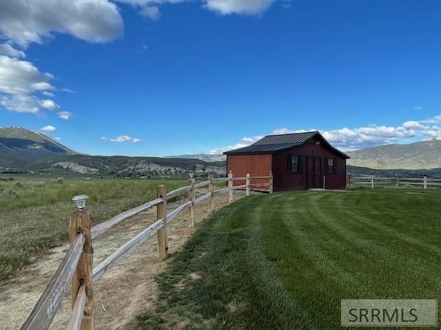 36 S Hawk Road, Salmon, ID 83467