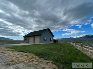 36 S Hawk Road, Salmon, ID 83467