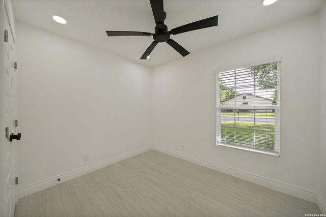 5306 Green Grove, San Antonio, TX 78223