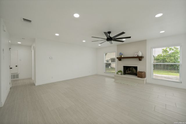 5306 Green Grove, San Antonio, TX 78223