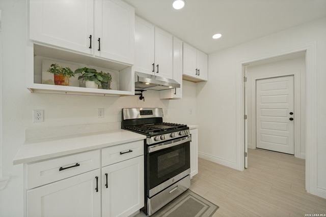 5306 Green Grove, San Antonio, TX 78223