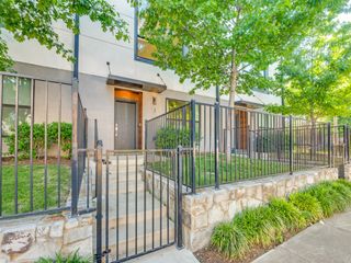 3880 Munger Avenue 2, Dallas, TX 75204