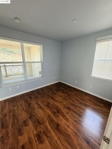 2210 Gellert Blvd 5305, South San Francisco, CA 94080