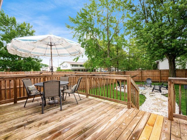 1410 Chelmsford Square S, Columbus, OH 43229