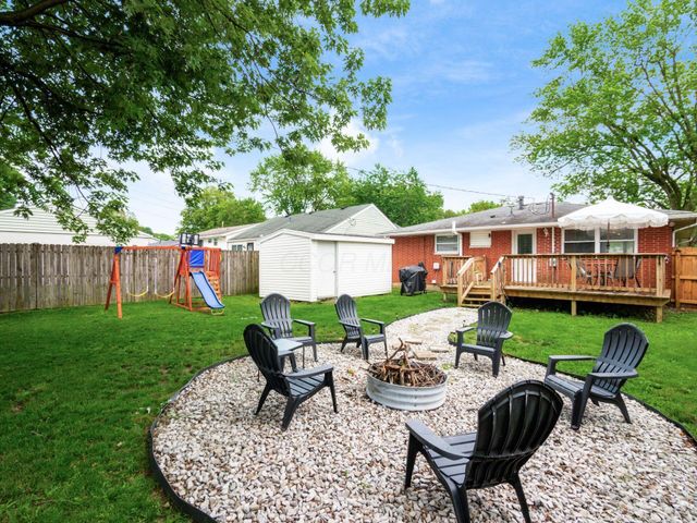 1410 Chelmsford Square S, Columbus, OH 43229